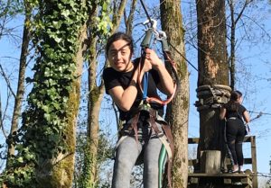 Des jeunes actifs durant les vacances de printemps