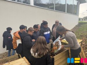 Les jeunes élus découvrent le compostage au Grand Longwy