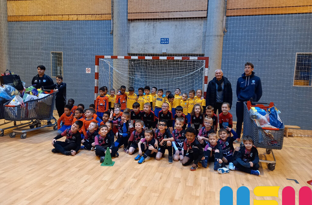 Un enfant, un jouet, un joueur