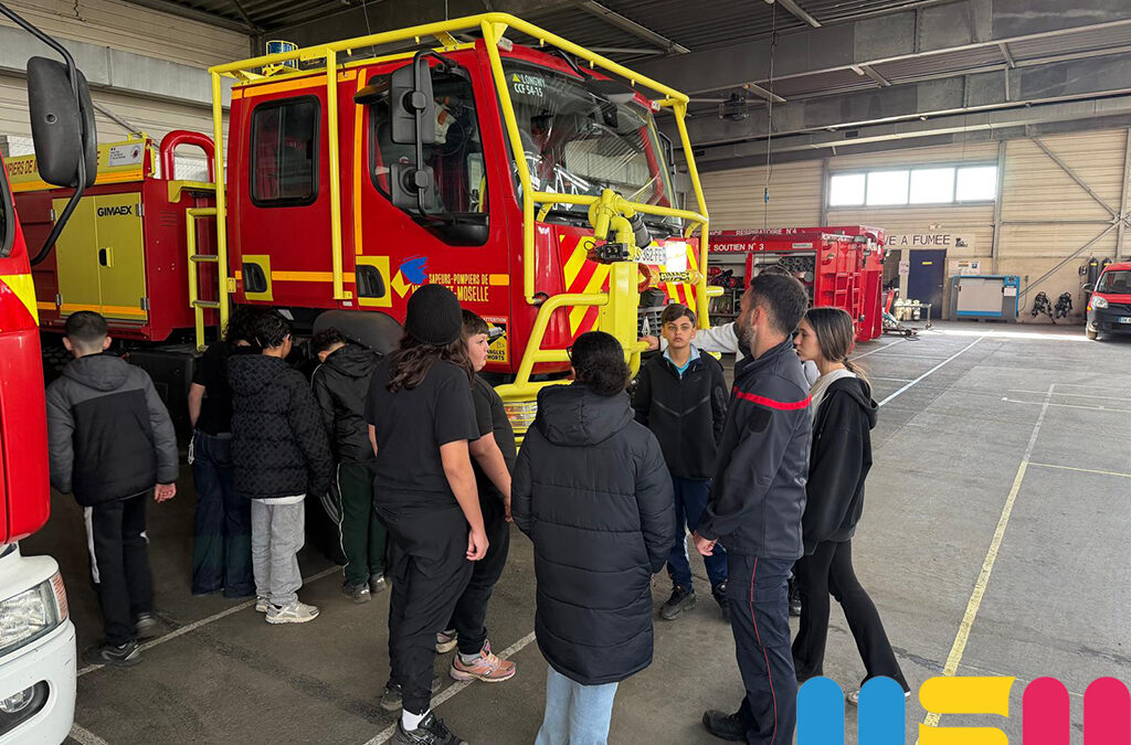 Le service jeunesse chez les pompiers